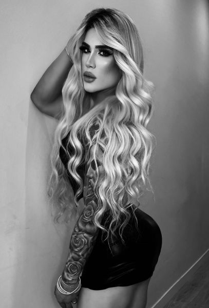HALLO LIEBT ICH BIN CAROLINA VERSACE  DIE WAHRE KÖNIGIN DER PARTY EIN HIGH LEVEL MÄDCHEN VIP

NACH EINEM SPASS MIT DIR, ICH BIN VOLLSTÄNDIG SO, WIE SIE AUF DEN FOTOS SEHEN,

AKTIV UND PASSIV UND LIEBE ALLE ARTEN VON PARTEIEN, DIE DU BEVORZUGST, 

HOCH, angesehen. jung, liebevoll und freundlich. Ich bin eine versaute, bösartige, sehr heiße, übermütige und versaute Latina-Frau. mit einem Schwanz von 22 cm. . . Wenn Sie auf der Suche nach etwas Lustigem und etwas Anderem sind, können Sie mich gerne kontaktieren. Ich bin ein Experte für Anfänger, vollen Sex ohne Tabus, ich kümmere mich um Paare. Ich antworte per WhatsApp. 24 Stunden am Tag für Sie erreichbar. . 