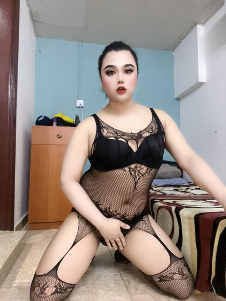 Hi dear me new here in Doha 
Nice strong dick good fucking if you looking for some nice top let text me on my WhatsApp 
Incall - outcall 24 hr
