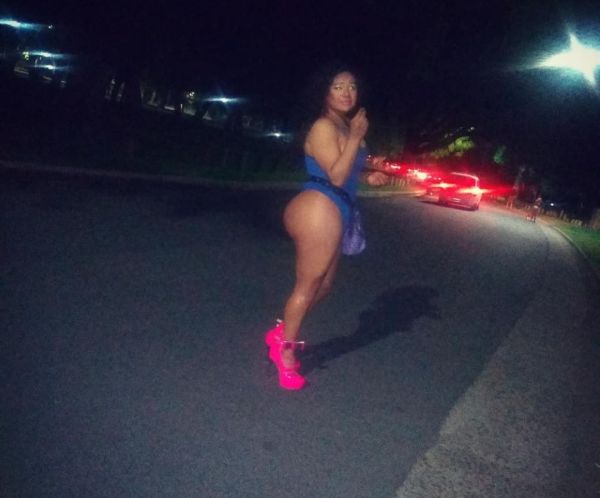 Nikky La mocha buena tetas cola grande cariñosa juguetona 🤤🤤 😋 estoy para satisfacer toda tus fantasía  sexuales 
Putita  con toda la onda placer asegurado 
👃👃👃👃  ❄️❄️ con lugar  Micro centro  