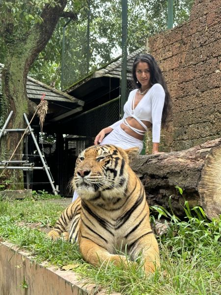 Hi guy I’m Umrao From Thailand here for limited time  of cause I’m the same person as a pic ! Please feel free to get more information