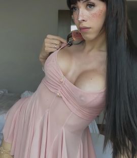 Alexa Ceballos 