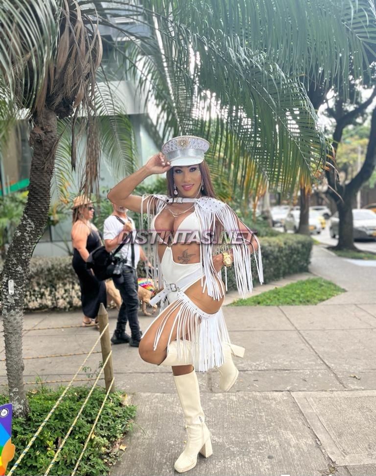 Shirley Dior