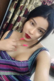 Hi I am real shemale Sakshi versatile top dick size 8+ in real OK in service everything kissing smooching body play sucking fucking and bdsm role-playing everything i have full kit of bdsm sex toys available during session everything full satisfaction with good hygienic place only genuine one ping me tympasser student don't msg me who can't afford only pics seeker stay away all pics are real here so ping me for full enjoy thanku