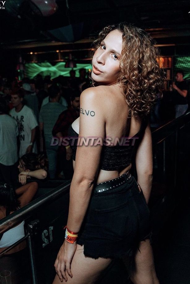 Abril Nena