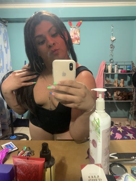 Hola soy una chica trans nueva por acá soy de San José costa rica tengo 23 años de edad trans rica y sumisa para ti solo hombres solventes