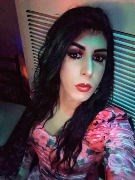 Soy trans, versátil,bien dotada femenina, ofrezco todo tipo de juegos y fantas sexuales, tengo lugar, interesados ya saben,vivo en centro Habana 