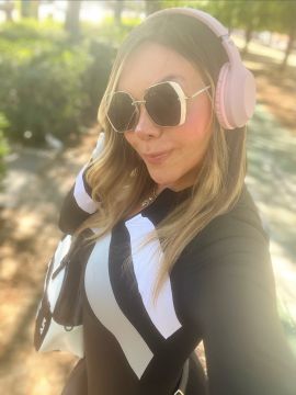 Dani Deluxxe